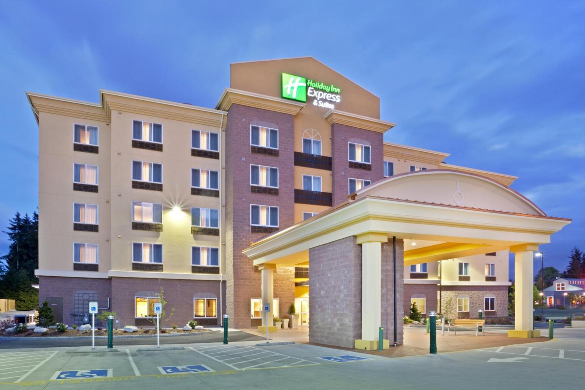 Holiday Inn Express Hotel & Suites Seattle North - Lynnwood by IHG — hotel in Lynnwood