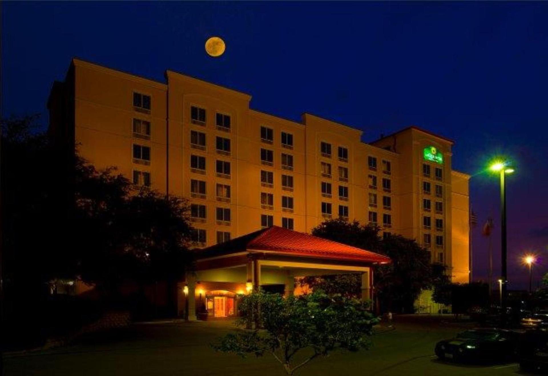 La Quinta by Wyndham San Antonio Medical Ctr. NW — hotel in San Antonio