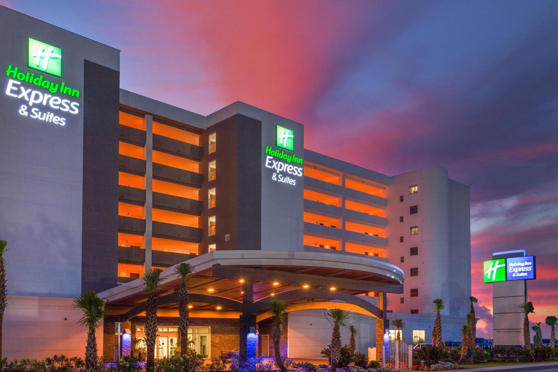 Holiday Inn Express & Suites Panama City Beach - Beachfront by IHG — hotel in Panama City Beach