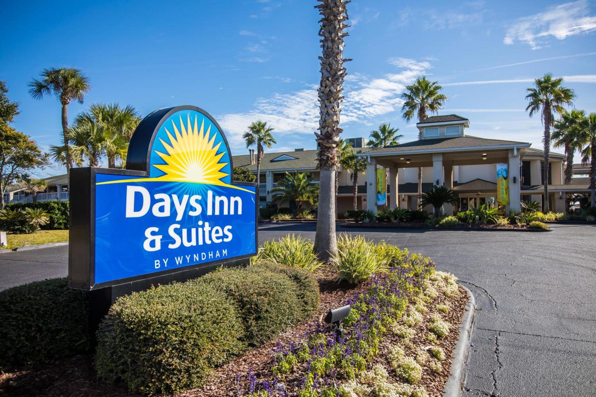 Days Inn & Suites by Wyndham Jekyll Island — hotel in Jekyll Island