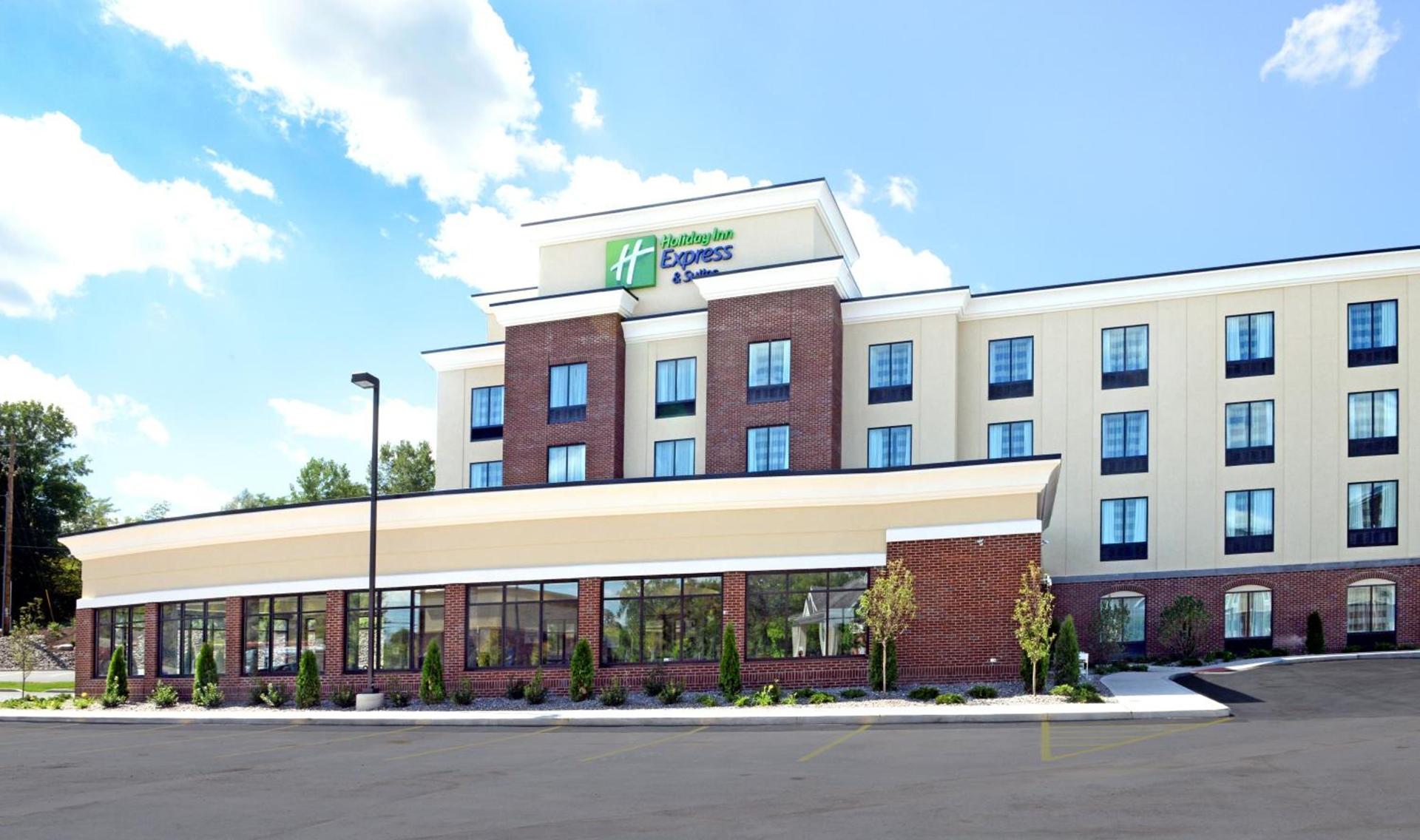 Holiday Inn Express & Suites Geneva Finger Lakes by IHG — hotel in Geneva