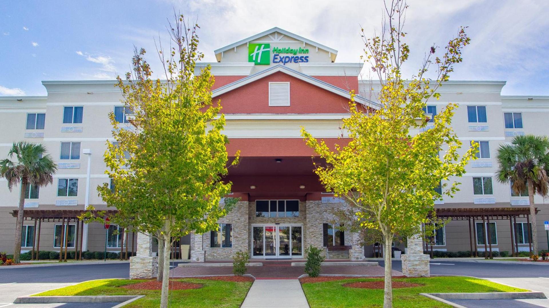 Holiday Inn Express Hotel & Suites Palm Bay by IHG — hotel in Palm Bay