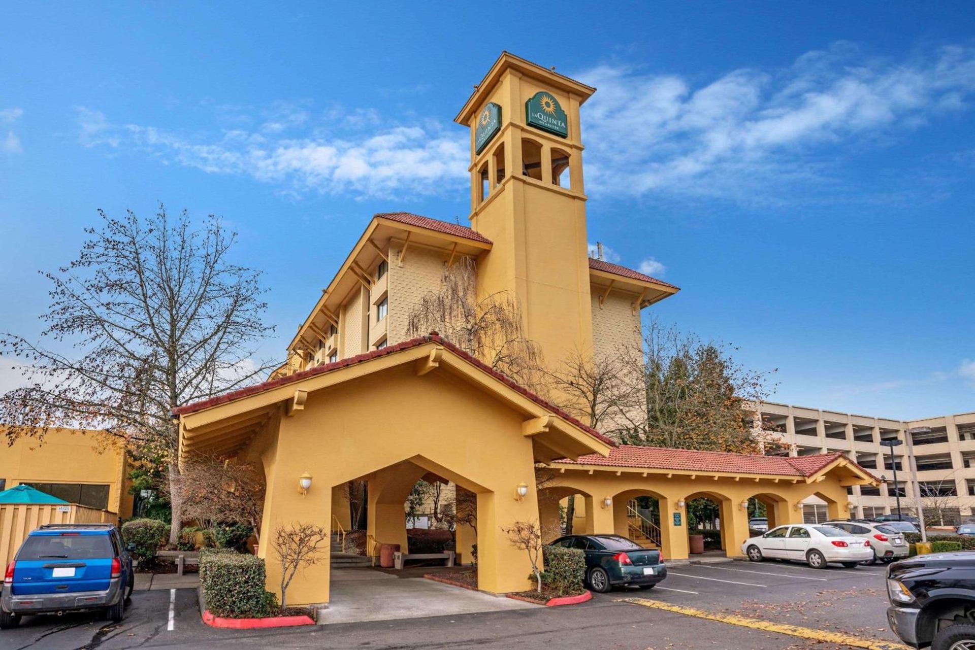 La Quinta by Wyndham Seattle Sea-Tac Airport — hotel in SeaTac