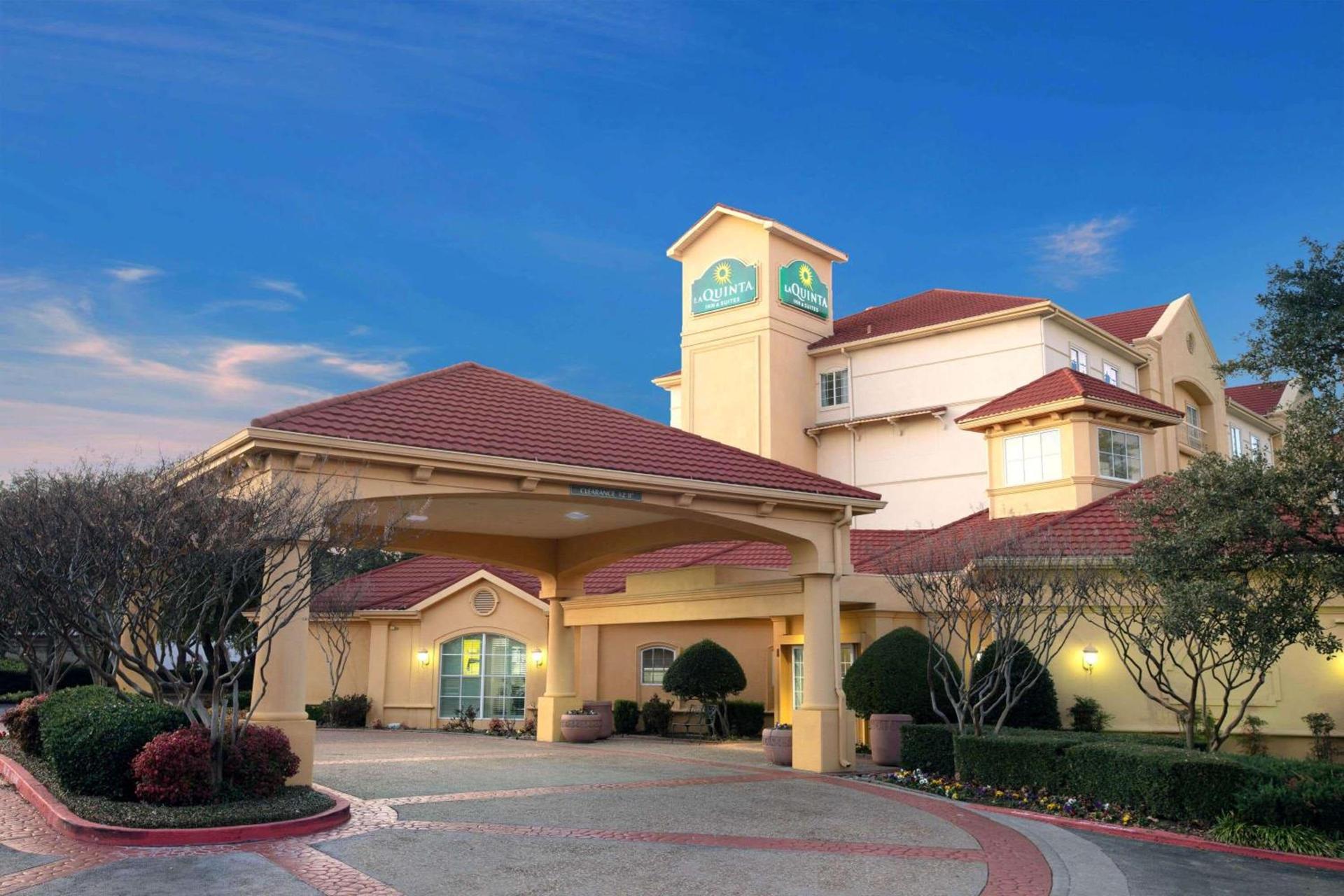 La Quinta by Wyndham Dallas Arlington South — hotel in Arlington