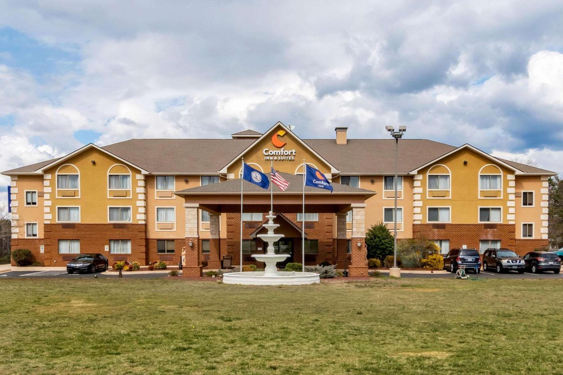 Comfort Inn & Suites South Hill I-85 — hotel in South Hill