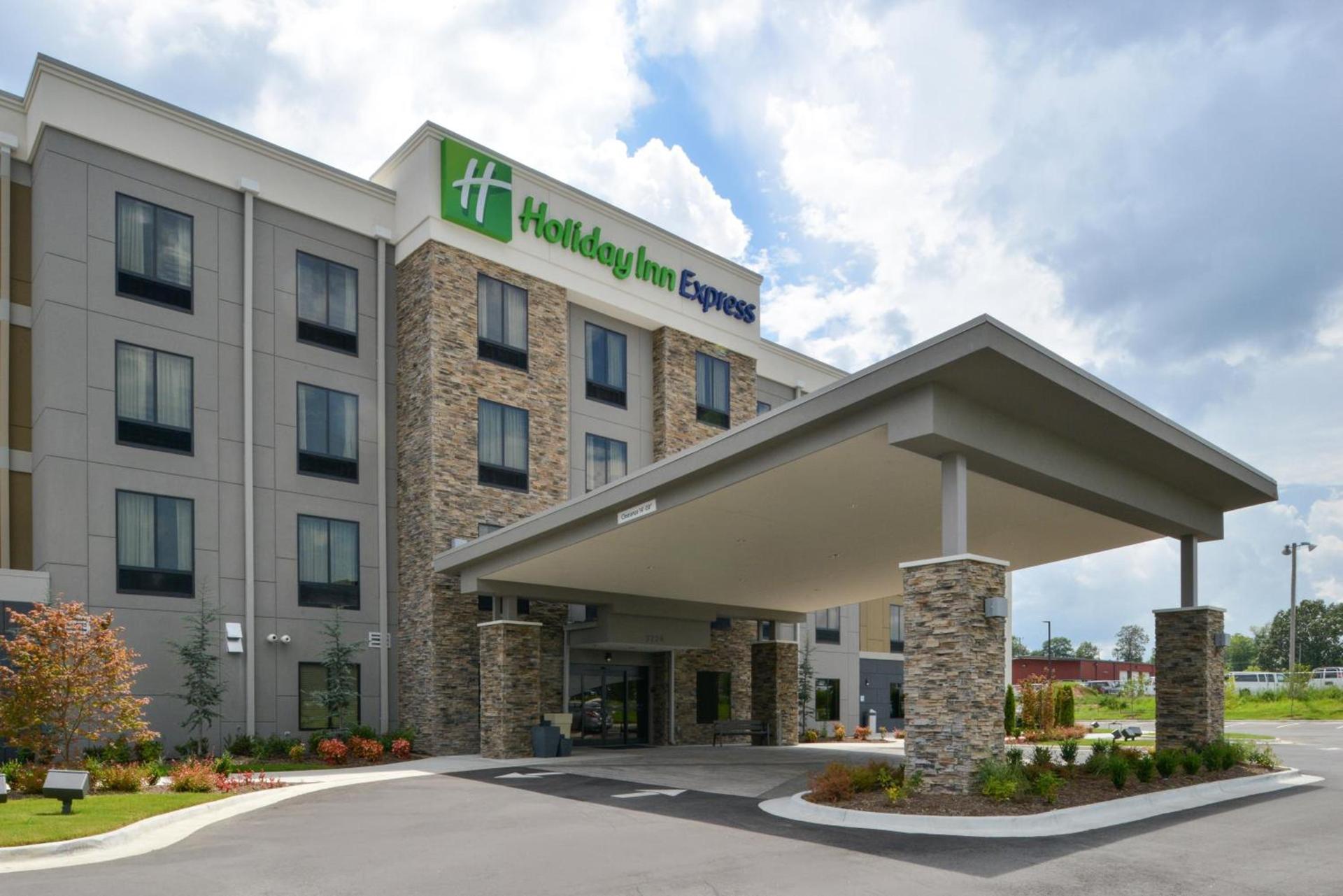 Holiday Inn Express and Suites Bryant - Benton Area by IHG — hotel in Bryant
