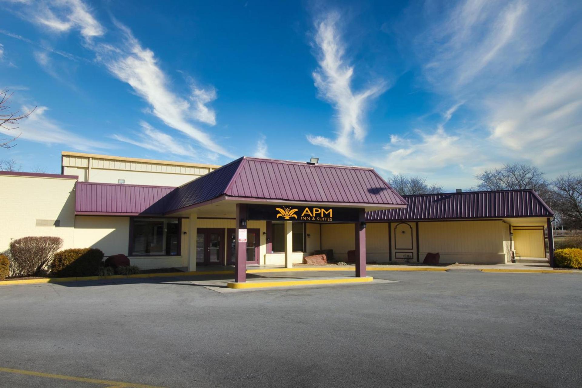 APM Inn & Suites — hotel in Martinsburg