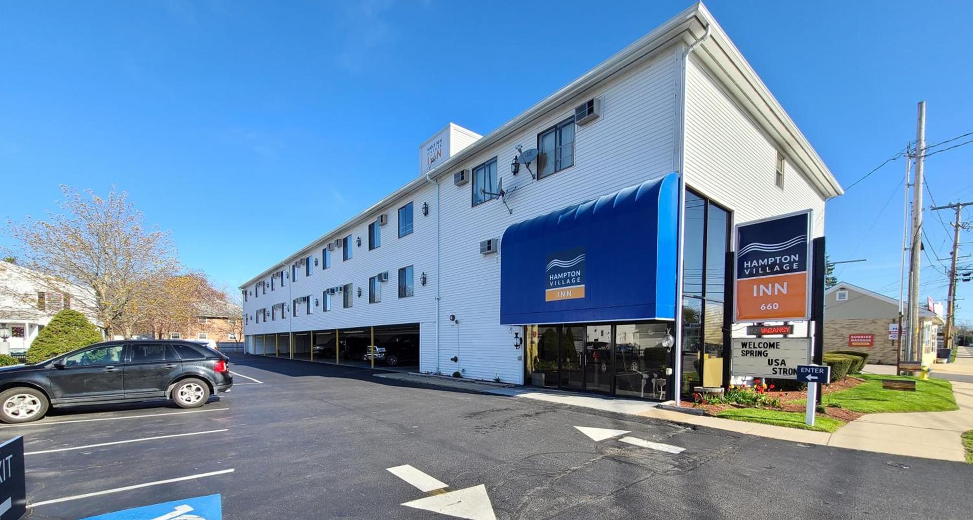 Hampton Village Inn — hotel in Hampton
