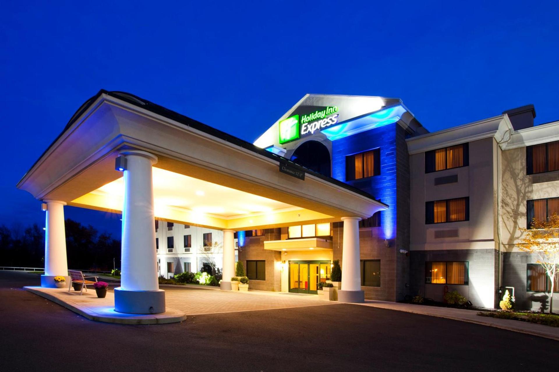 Holiday Inn Express Syracuse Airport by IHG — hotel in North Syracuse