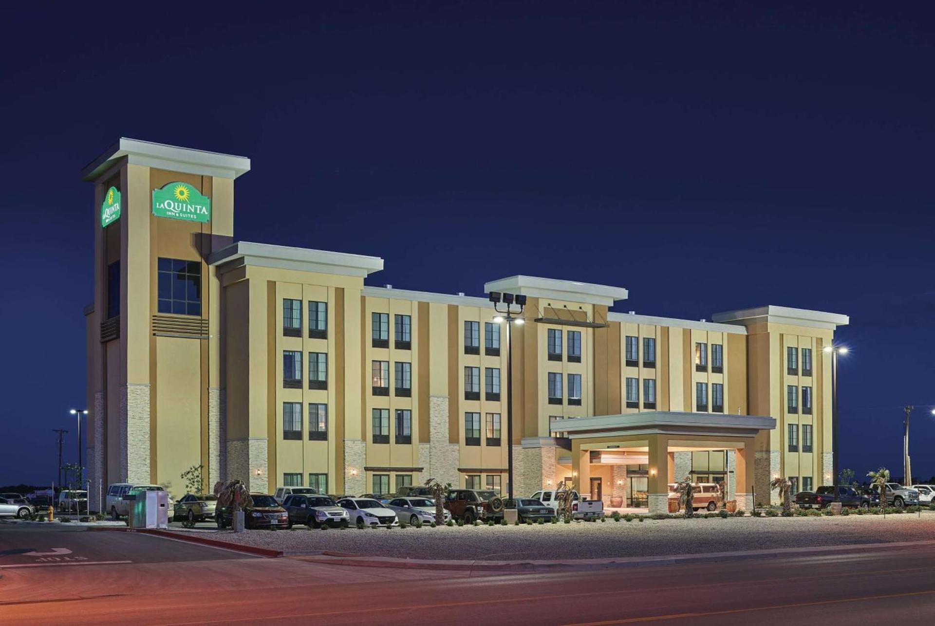 La Quinta by Wyndham Carlsbad — hotel in Carlsbad