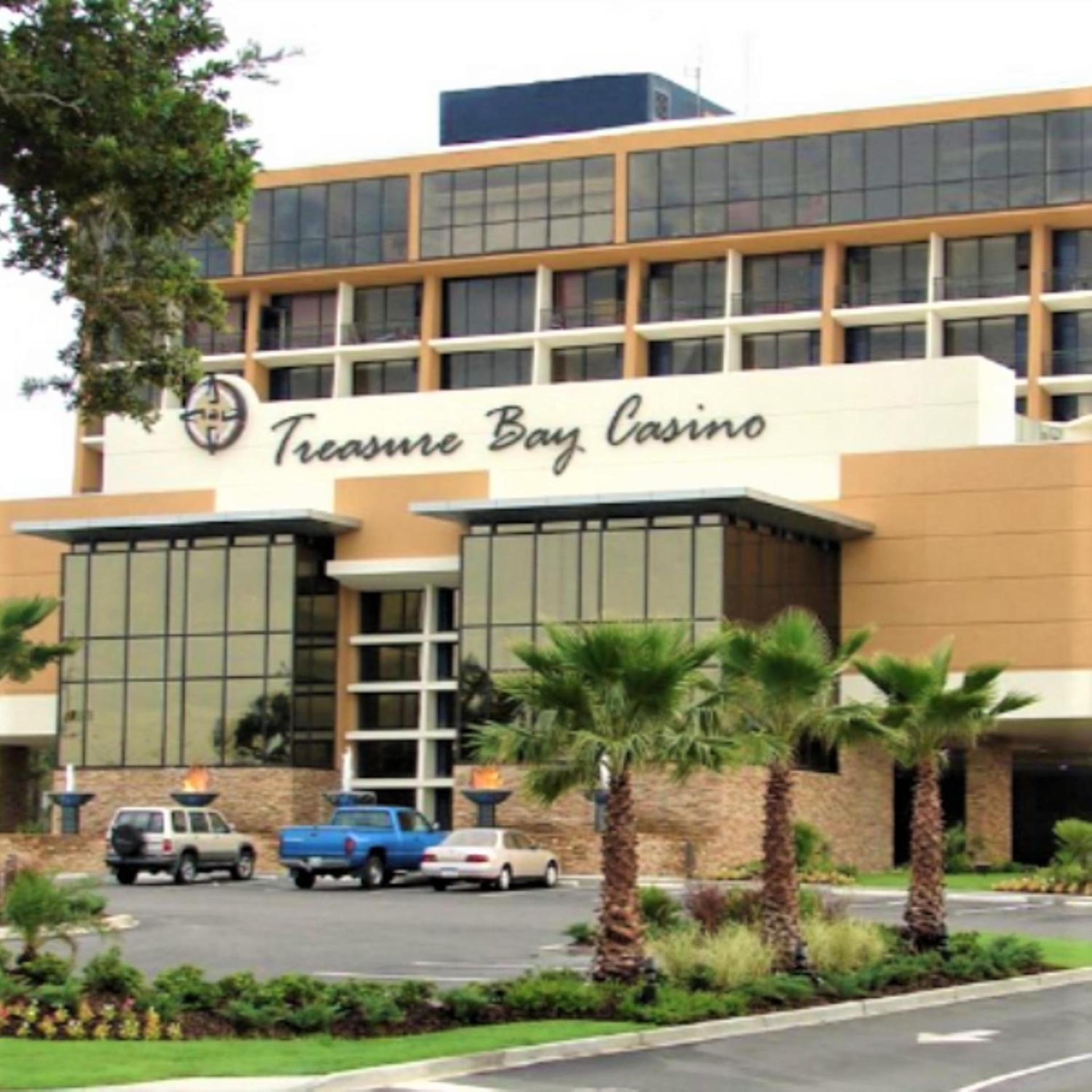 Royal Holiday Beach Resort — hotel in Biloxi