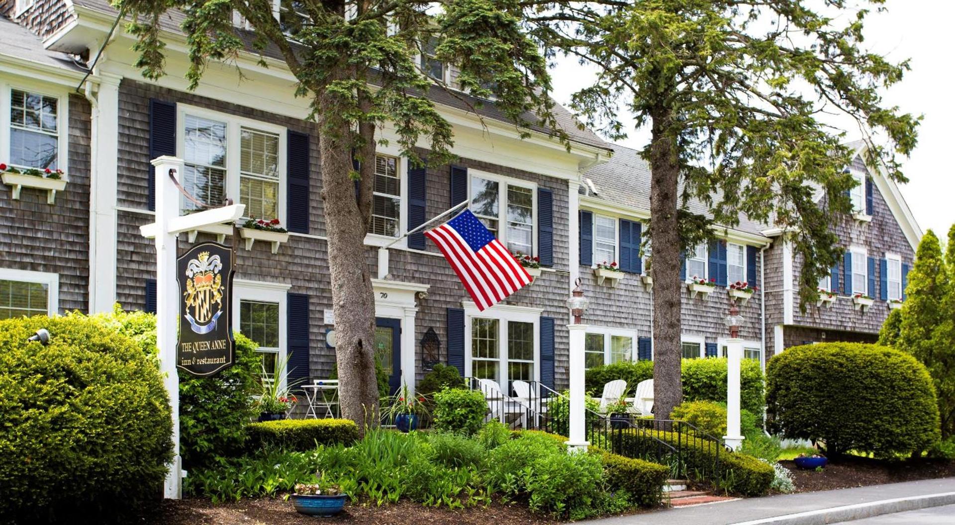 Queen Anne Inn — hotel in Chatham