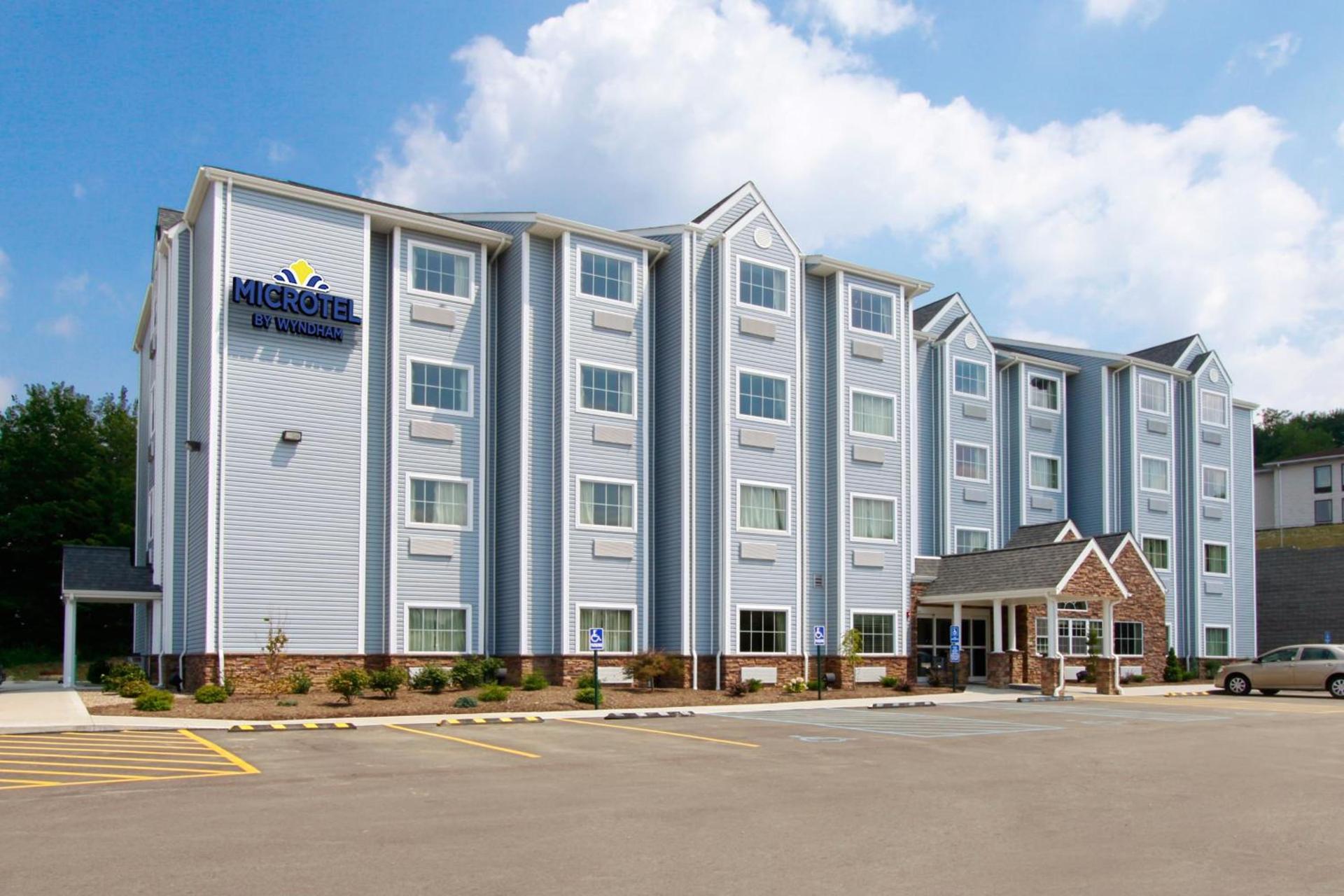 Microtel Inn & Suites by Wyndham Waynesburg — hotel in Waynesburg