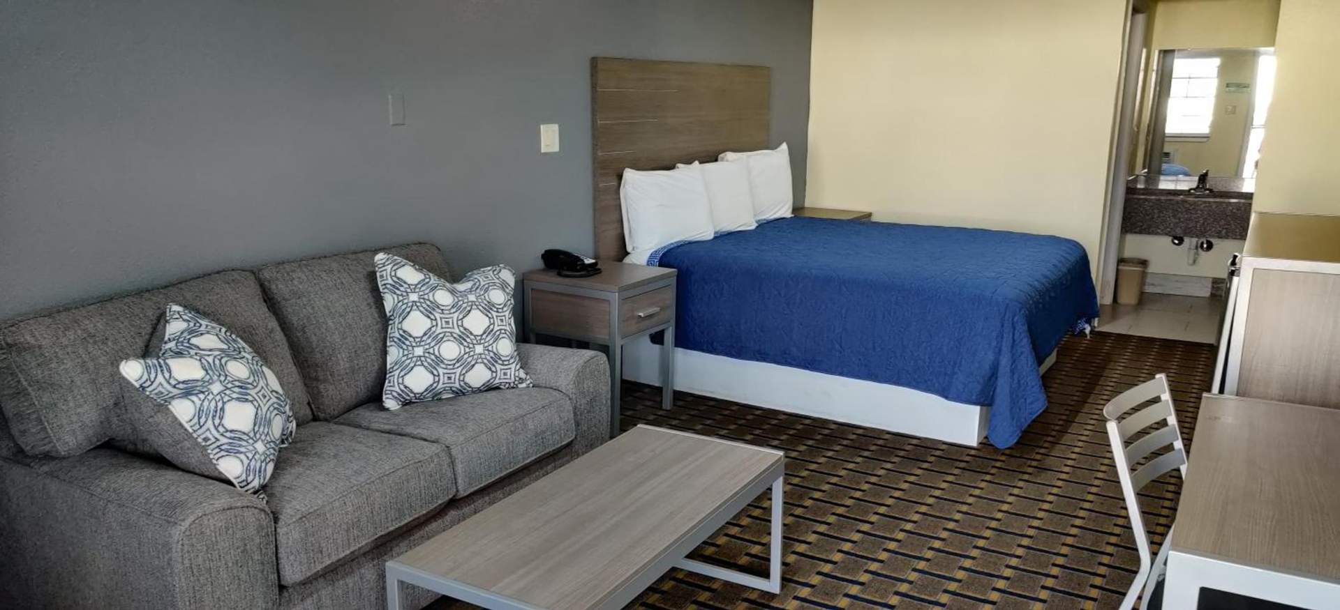 Ameristay Inn & Suites
