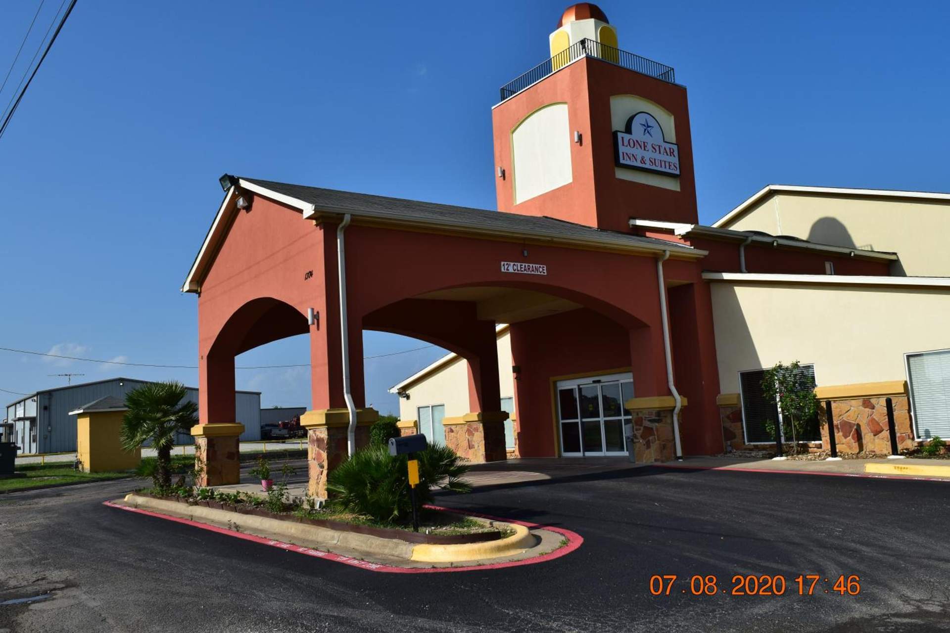 Super 8 by Wyndham Groesbeck