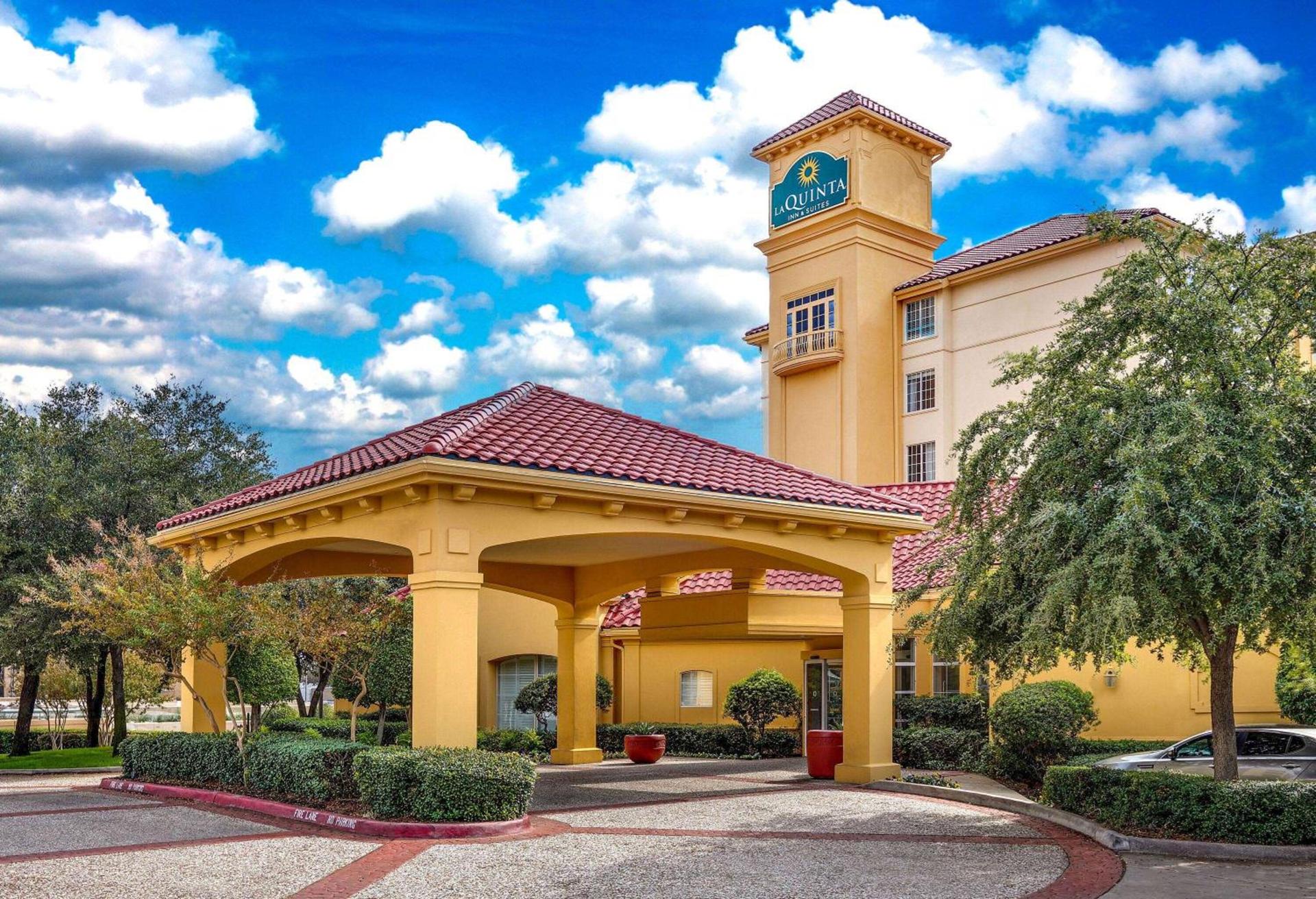 La Quinta by Wyndham Dallas North Central — hotel in Dallas