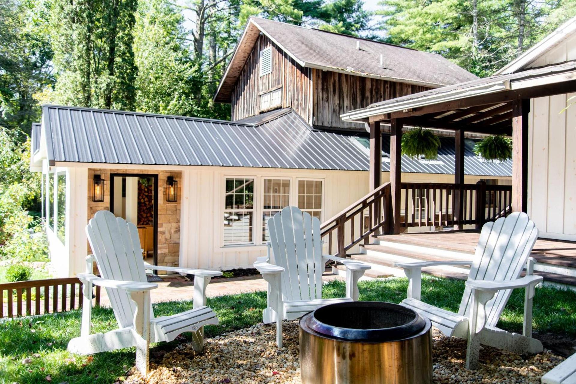 Outpost Inn — hotel in Highlands