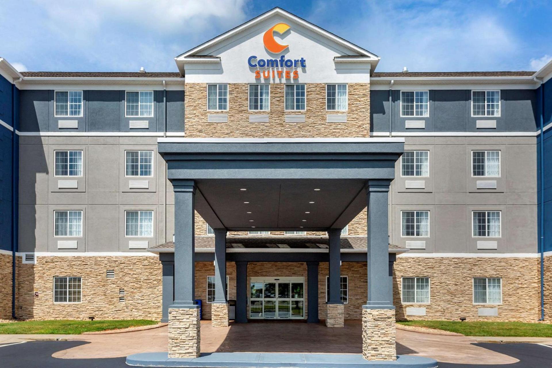 Comfort Suites Clarksville near Governors Square Mall — hotel in Clarksville