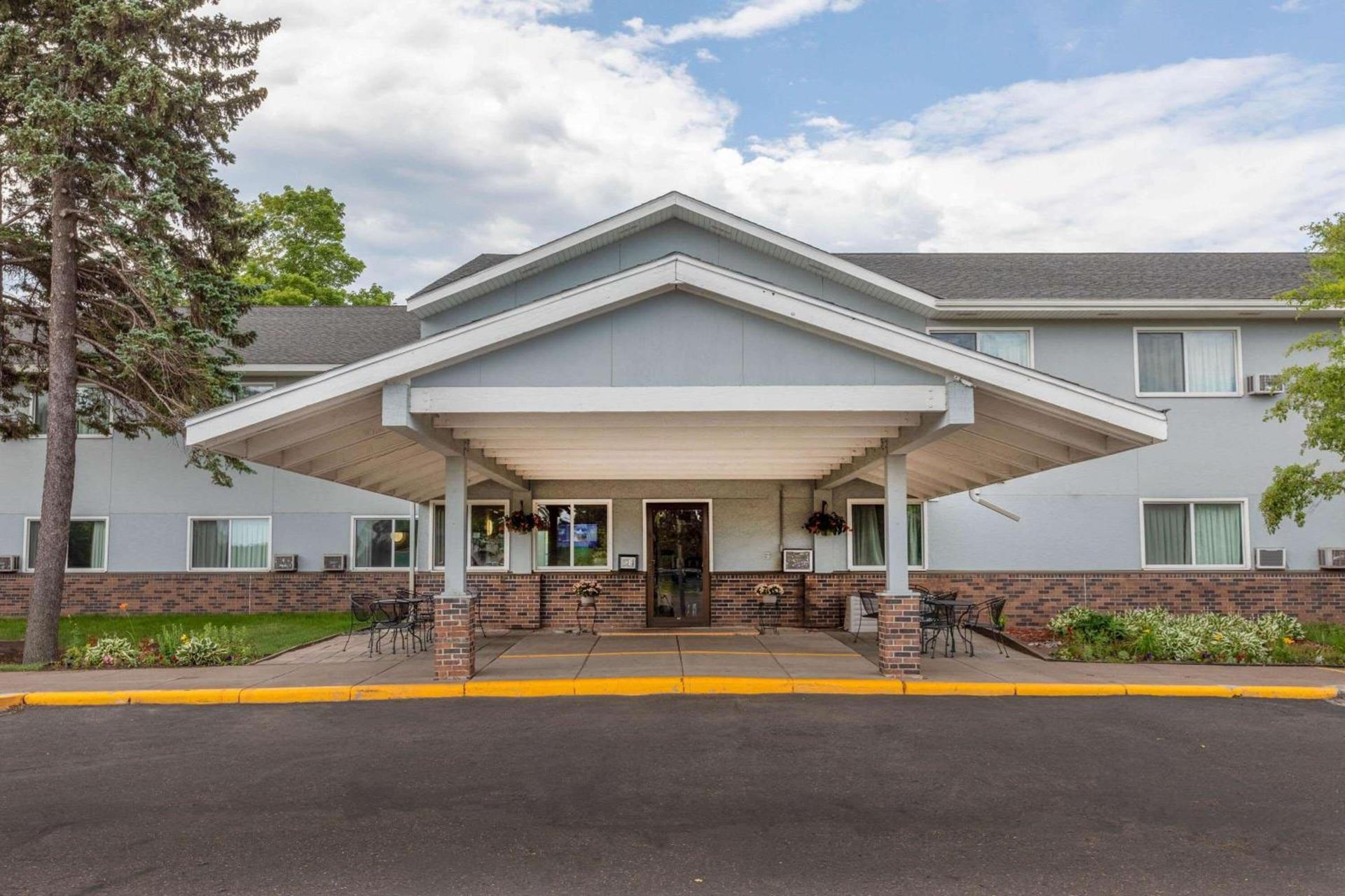 Super 8 by Wyndham Duluth — hotel in Duluth