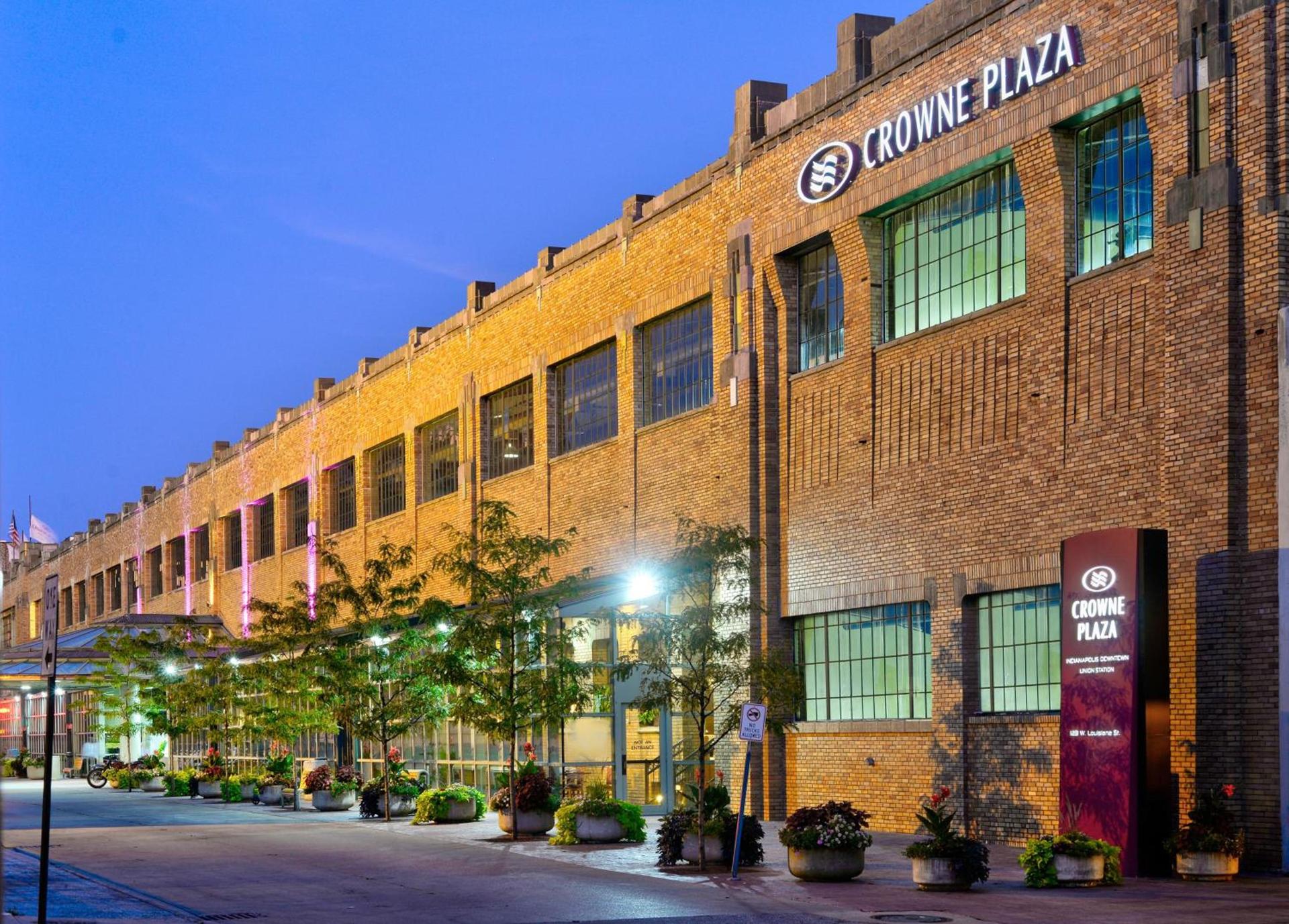 Crowne Plaza Indianapolis-Dwtn-Union Stn by IHG — hotel in Indianapolis