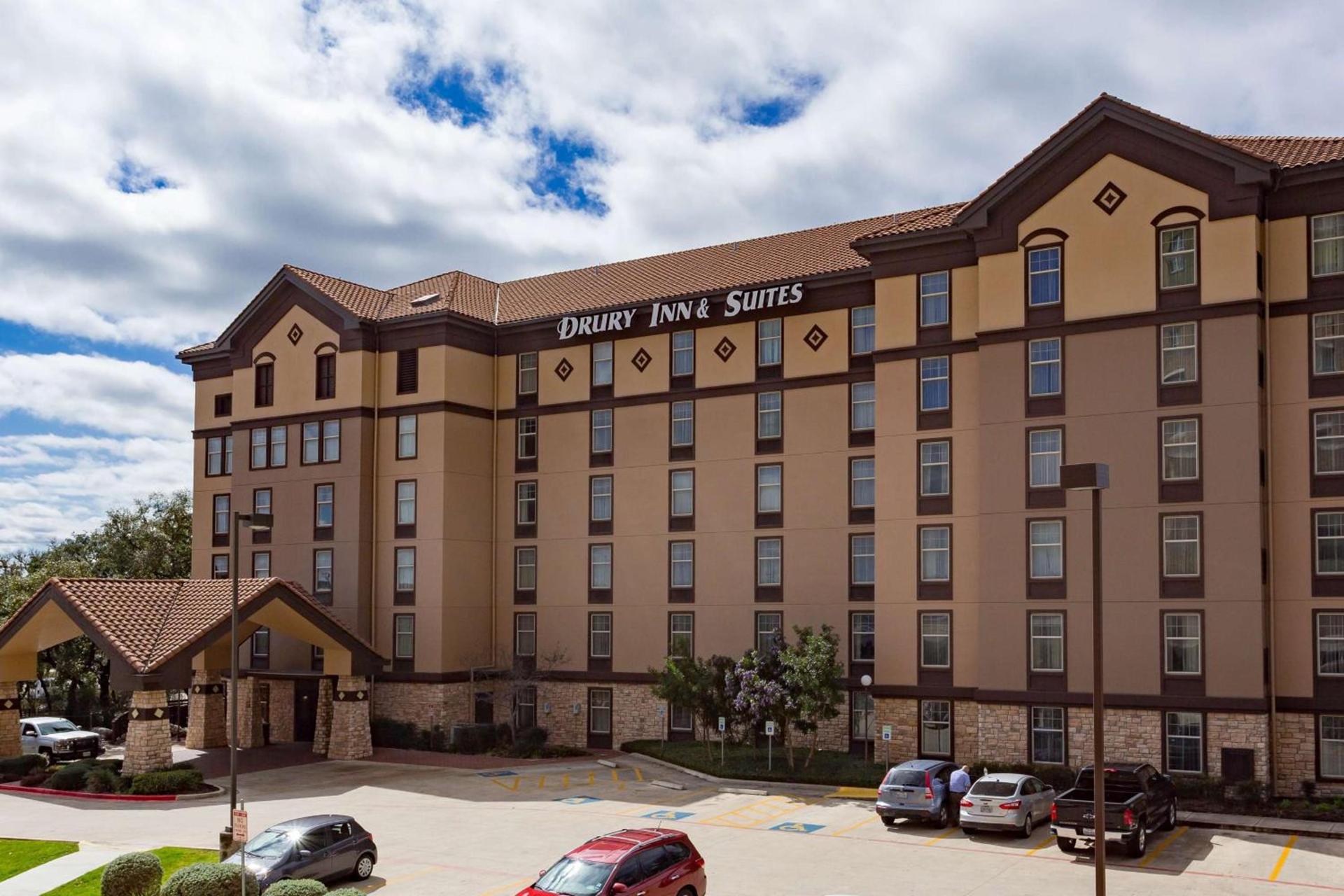 Drury Inn & Suites San Antonio North Stone Oak — hotel in San Antonio, TX