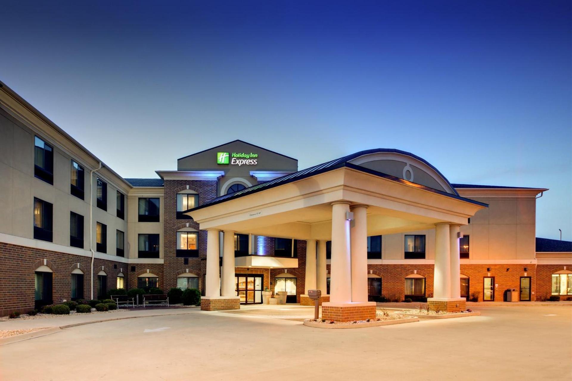 Holiday Inn Express Peru-Lasalle Area by IHG — hotel in Peru