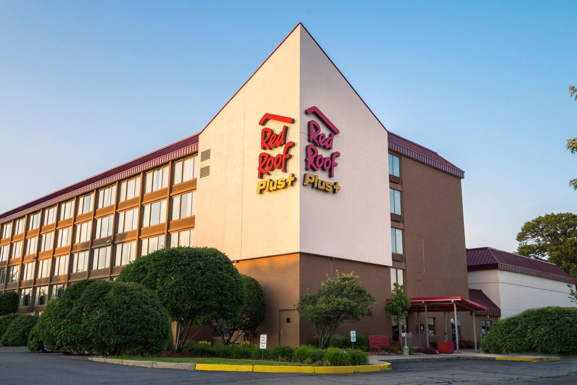 Red Roof Inn PLUS+ Boston - Woburn/ Burlington — hotel in Woburn