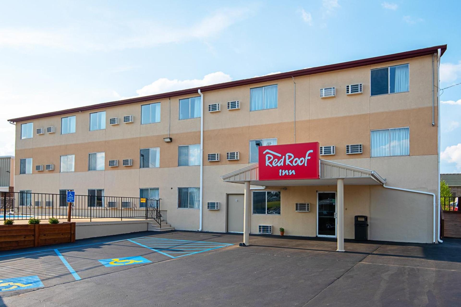 Red Roof Inn Cameron — hotel in Cameron