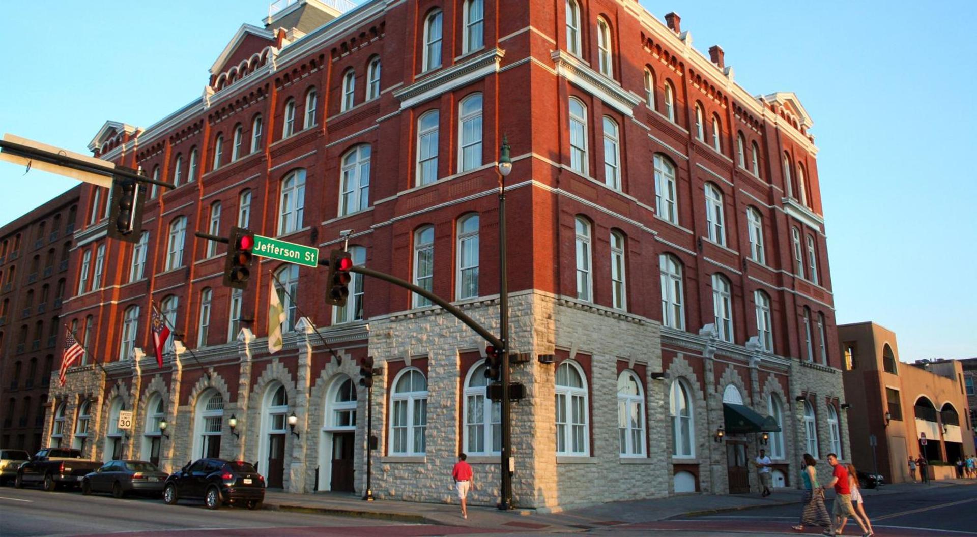 Hotel Indigo Savannah Historic District by IHG — hotel in Savannah