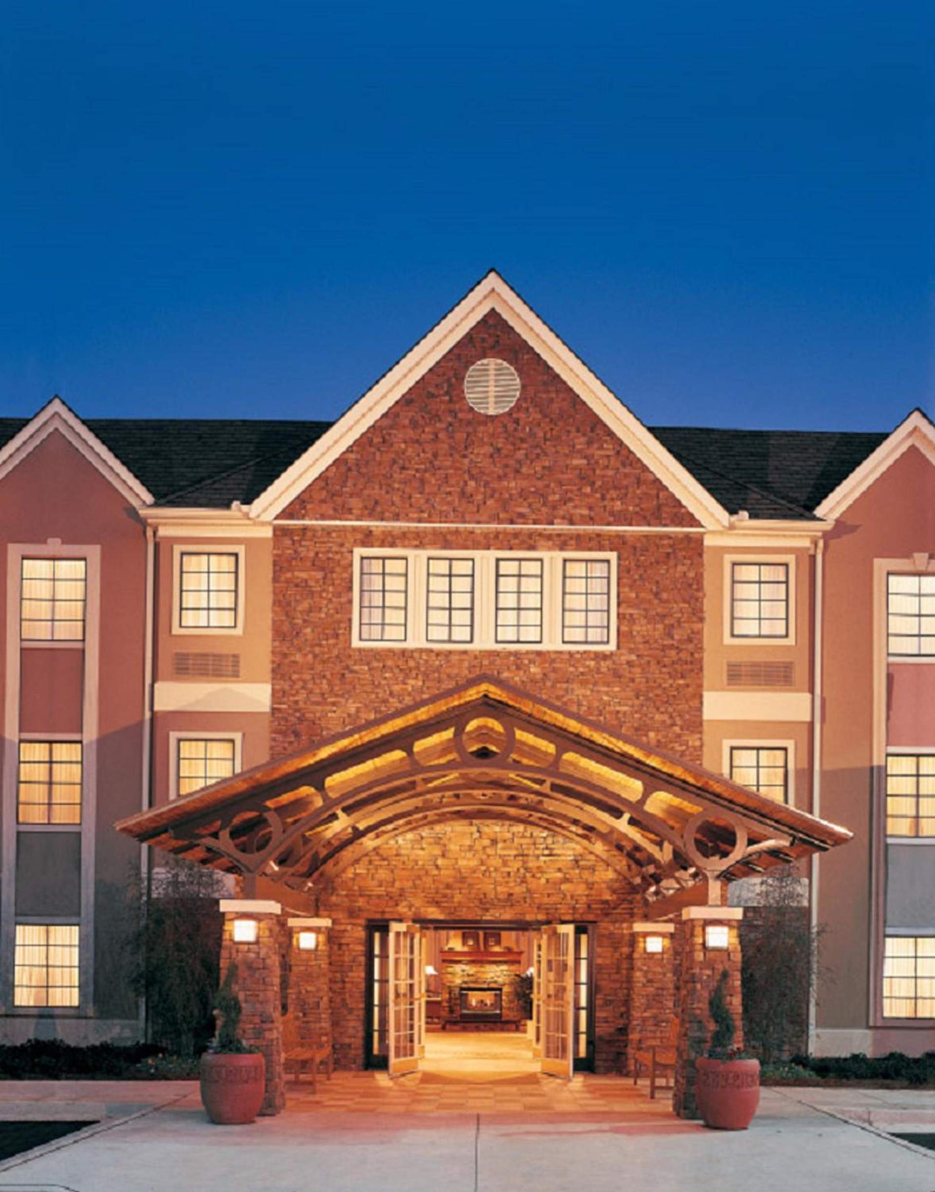 Staybridge Suites - Columbus - Worthington, an IHG Hotel