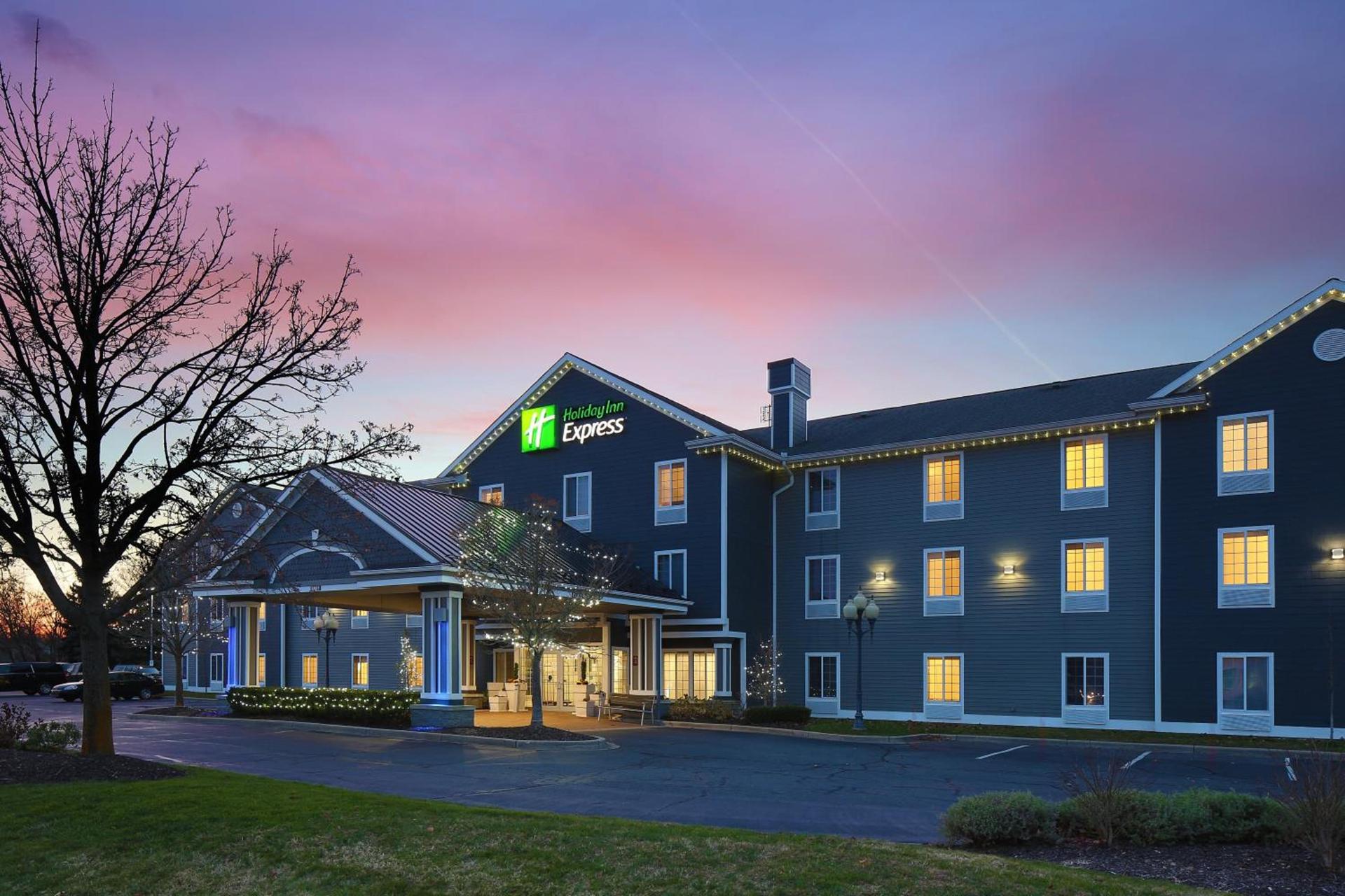 Holiday Inn Express Grand Rapids Southwest by IHG — hotel in Grandville
