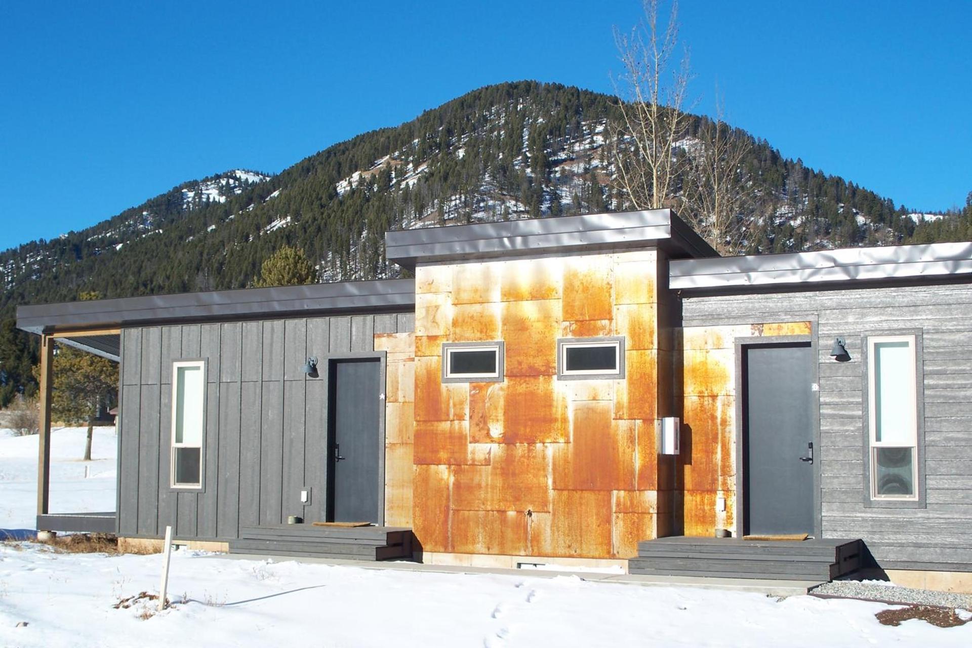 Terra Nova Cabins — hotel in West Yellowstone