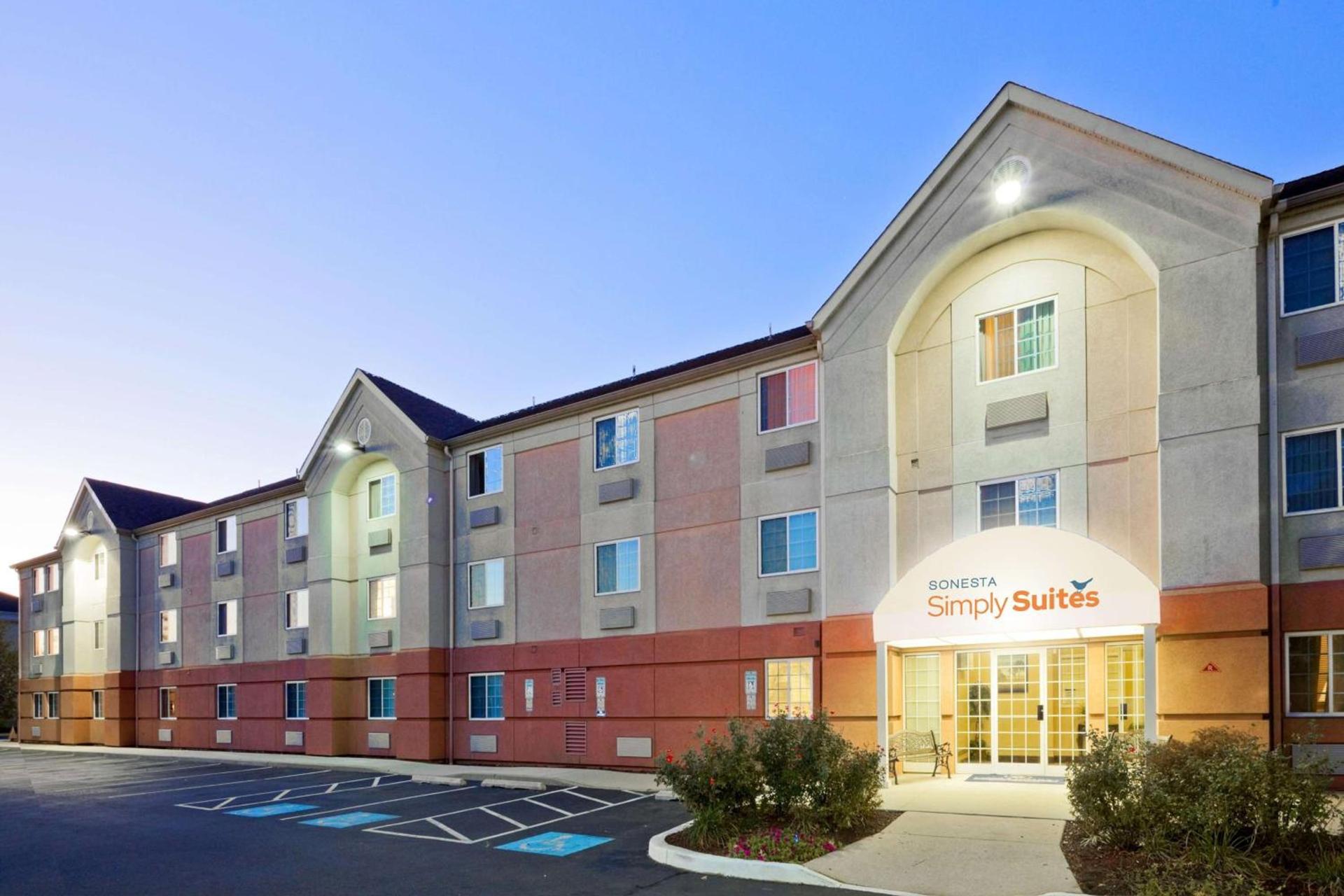 Sonesta Simply Suites Philadelphia Mount Laurel — hotel in Mount Laurel