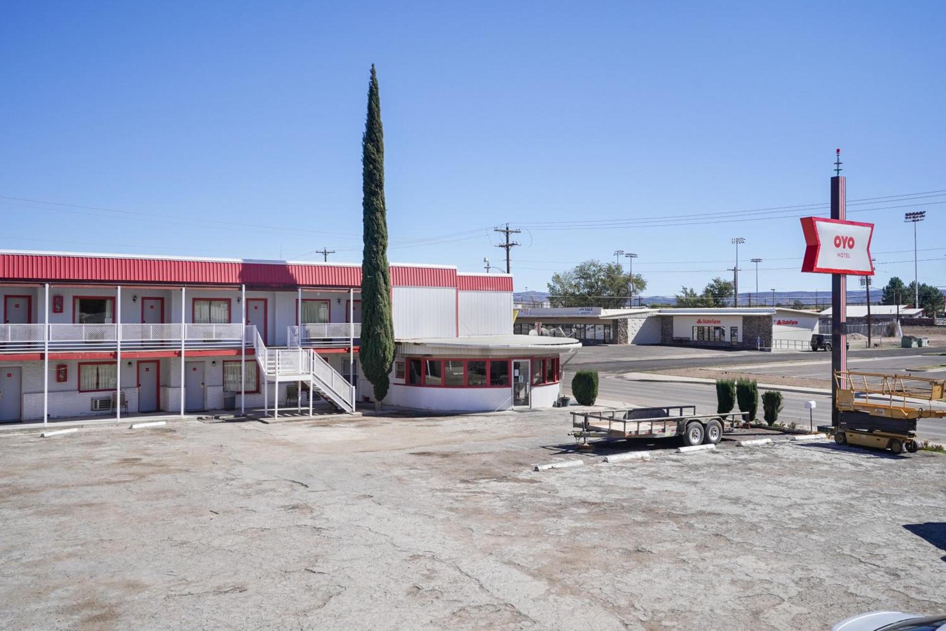 OYO Alpine TX near Big Bend National Park — hotel in Alpine