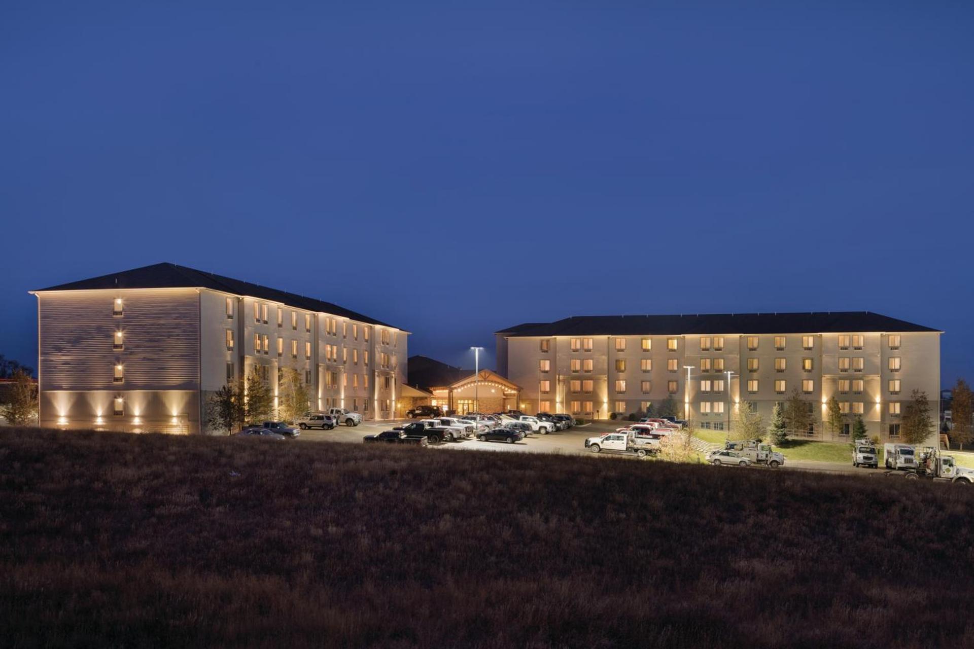 Bakken Airport XWA Hotel & Studios — hotel in Williston