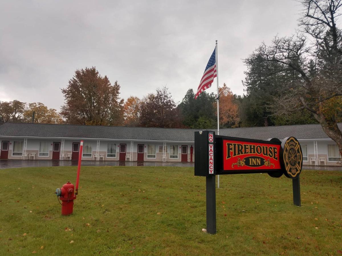 FireHouse Inn — hotel in Saint Ignace