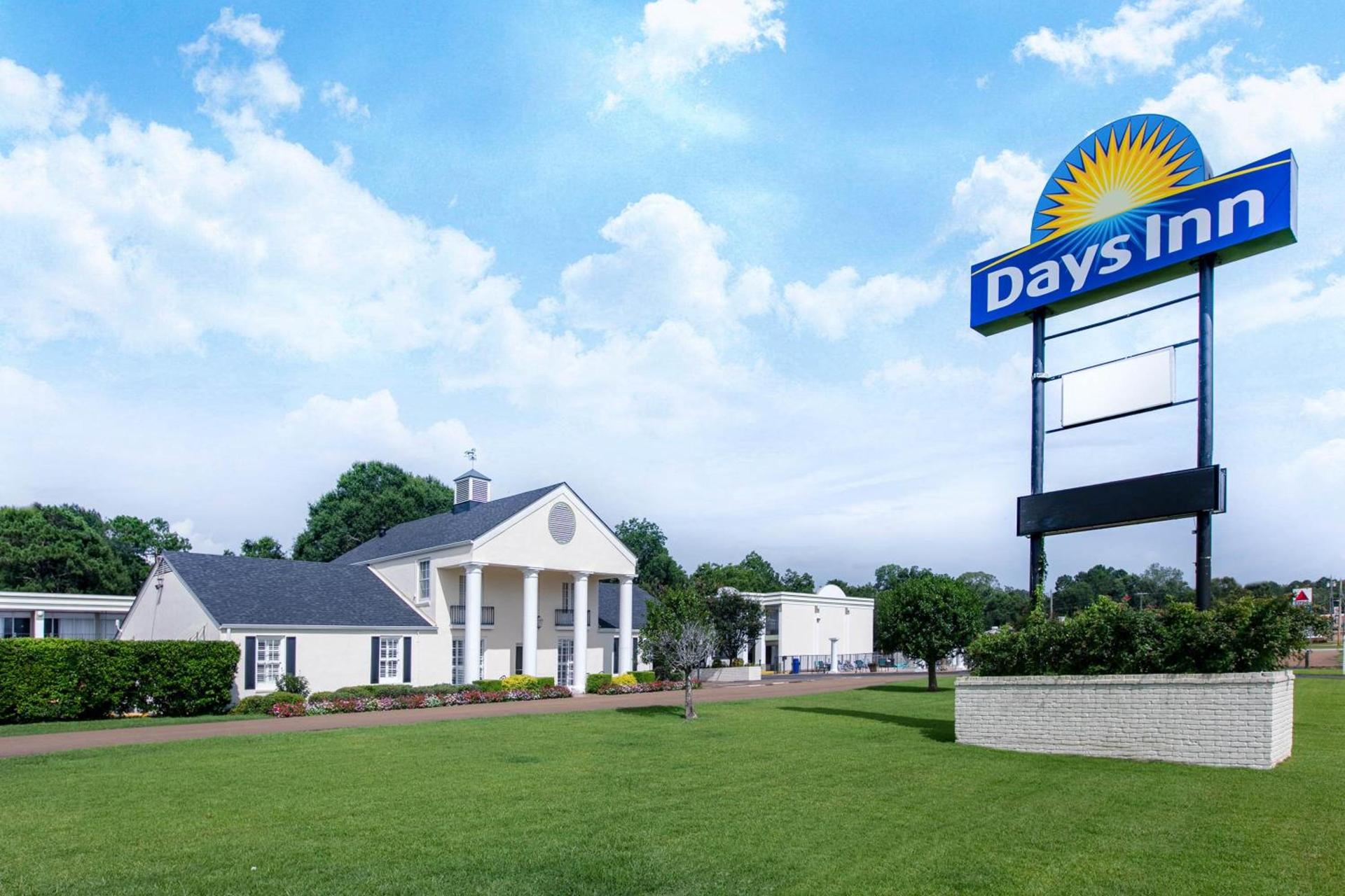 Days Inn by Wyndham Natchez — hotel in Natchez