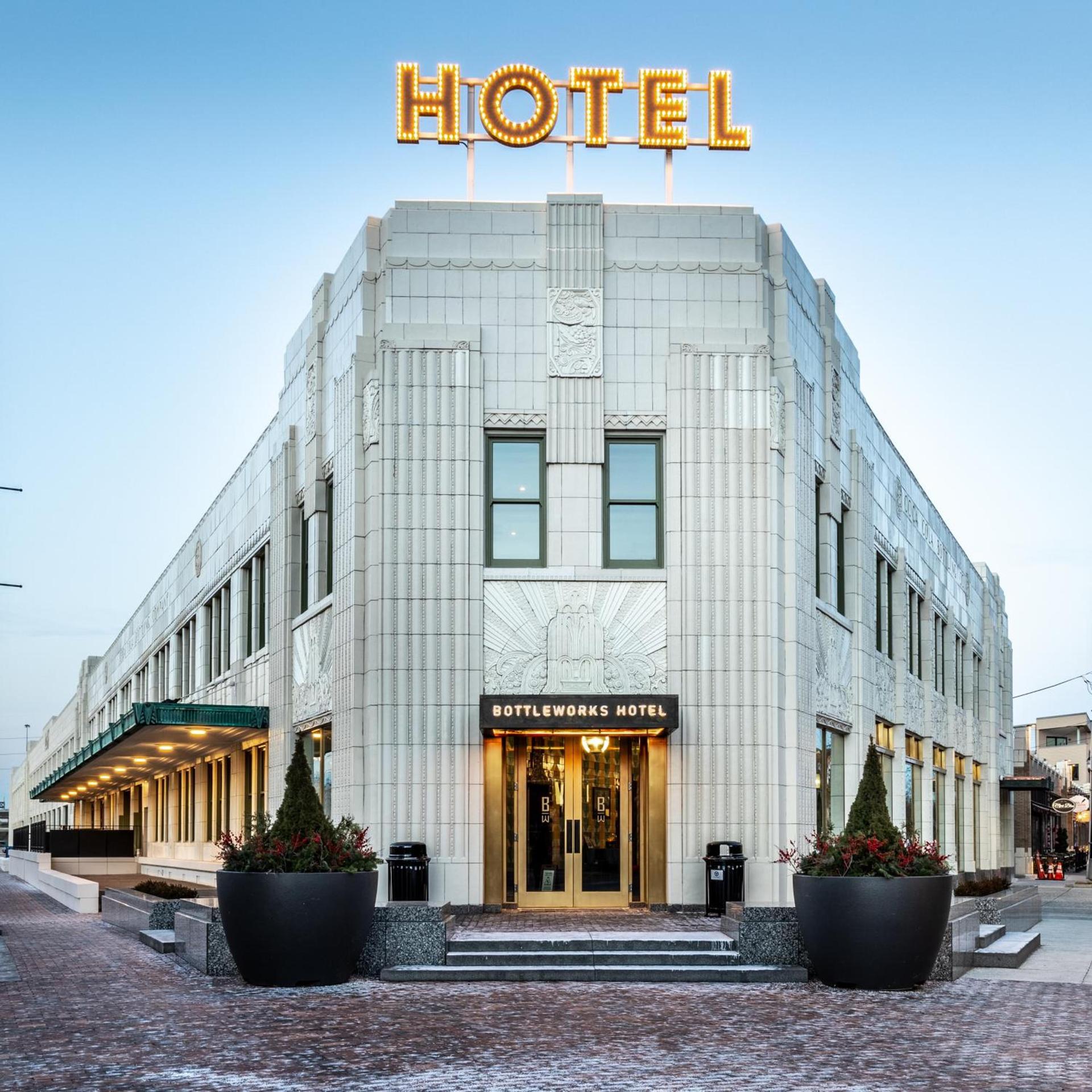 Bottleworks Hotel — hotel in Indianapolis