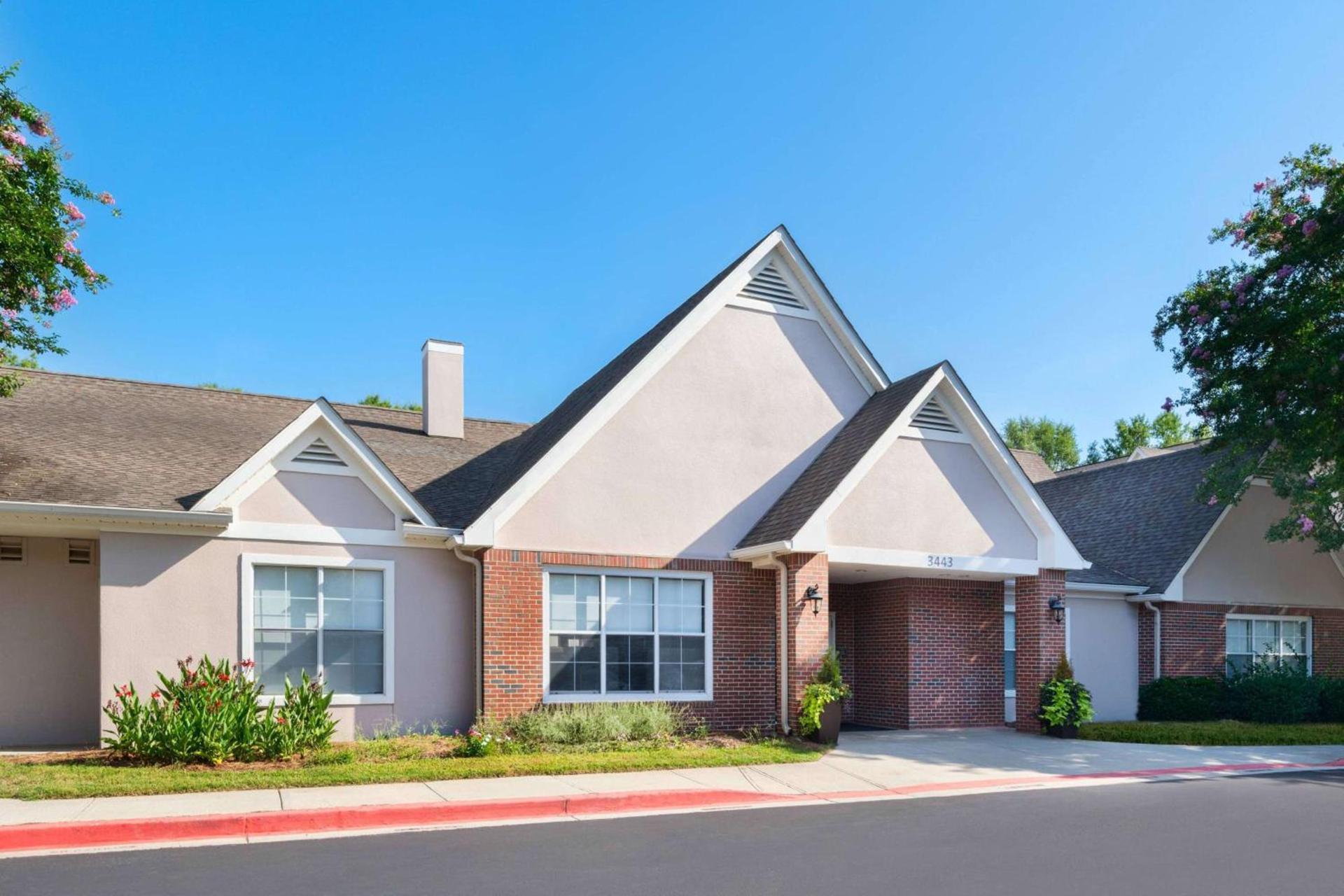 Sonesta ES Suites Atlanta Kennesaw Town Center — hotel in Kennesaw