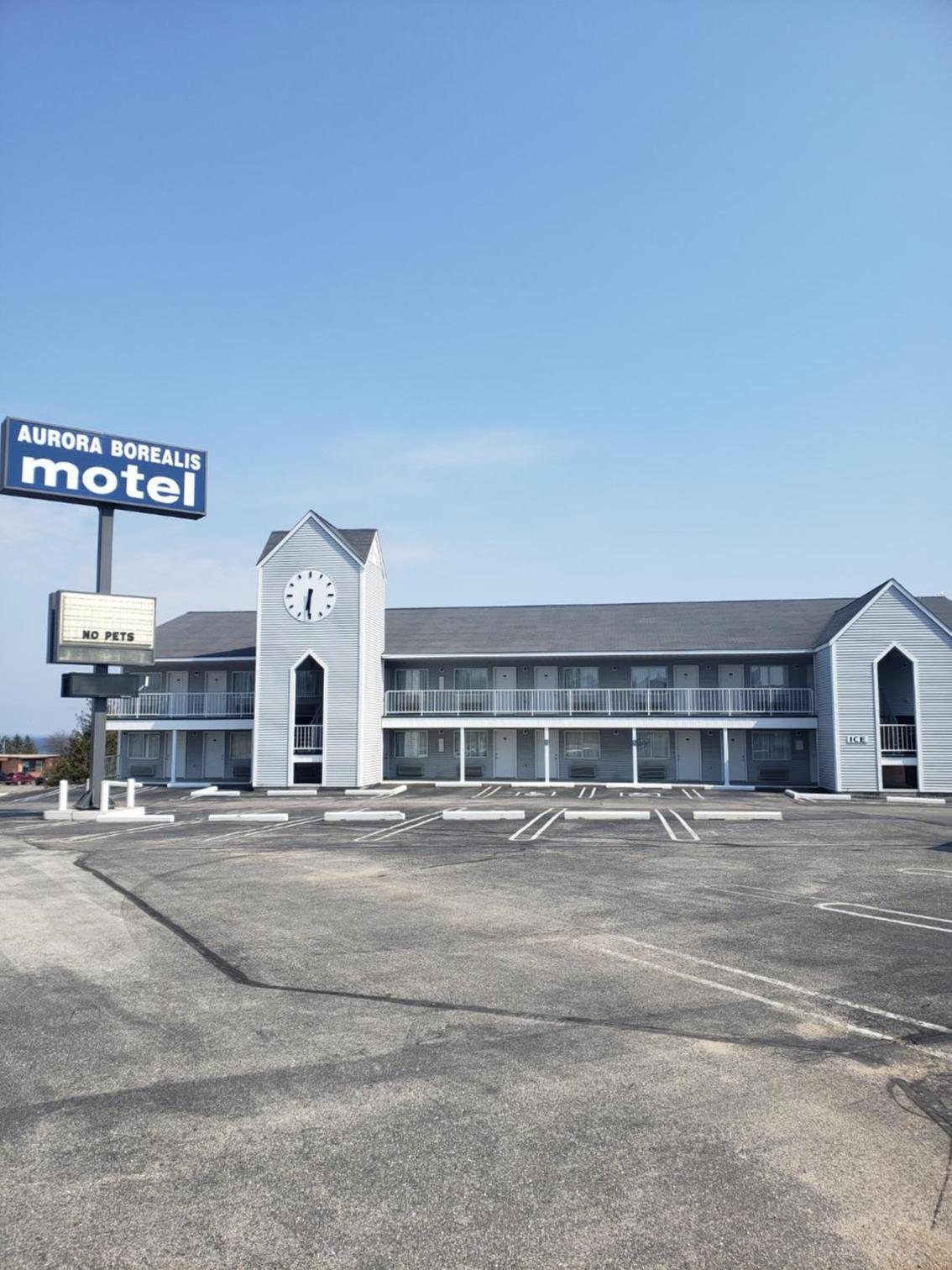 Aurora Borealis — hotel in Saint Ignace
