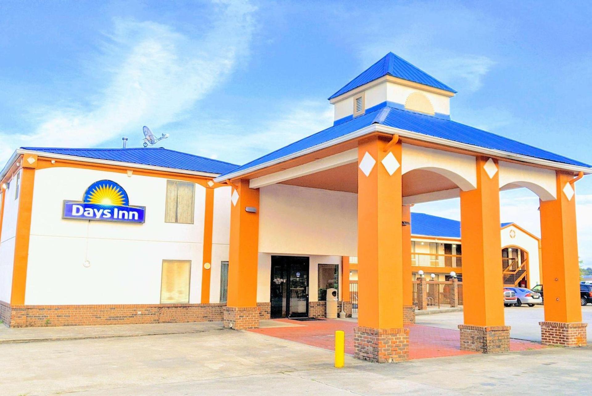Quality Inn & Suites Decatur Priceville I-65 — hotel in Decatur