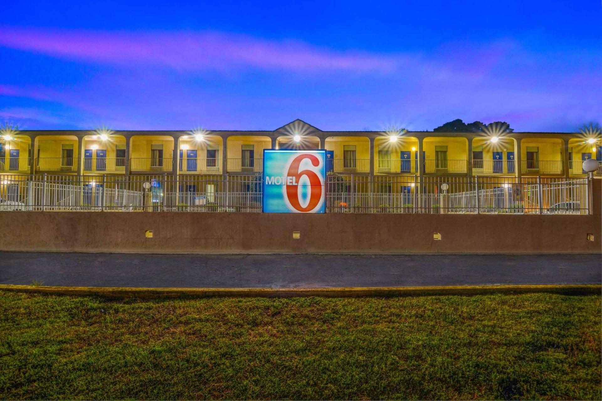 Motel 6-Americus, GA — hotel in Americus