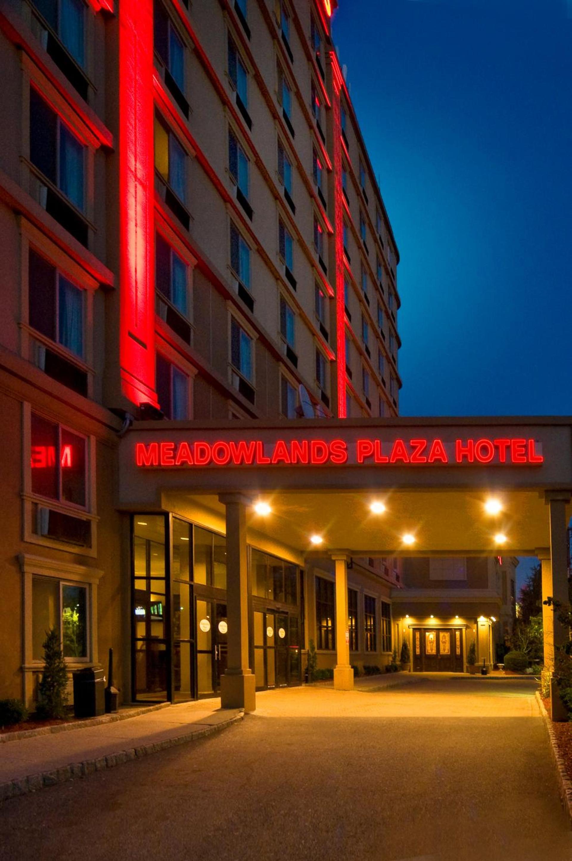 Meadowlands Plaza Hotel — hotel in Secaucus