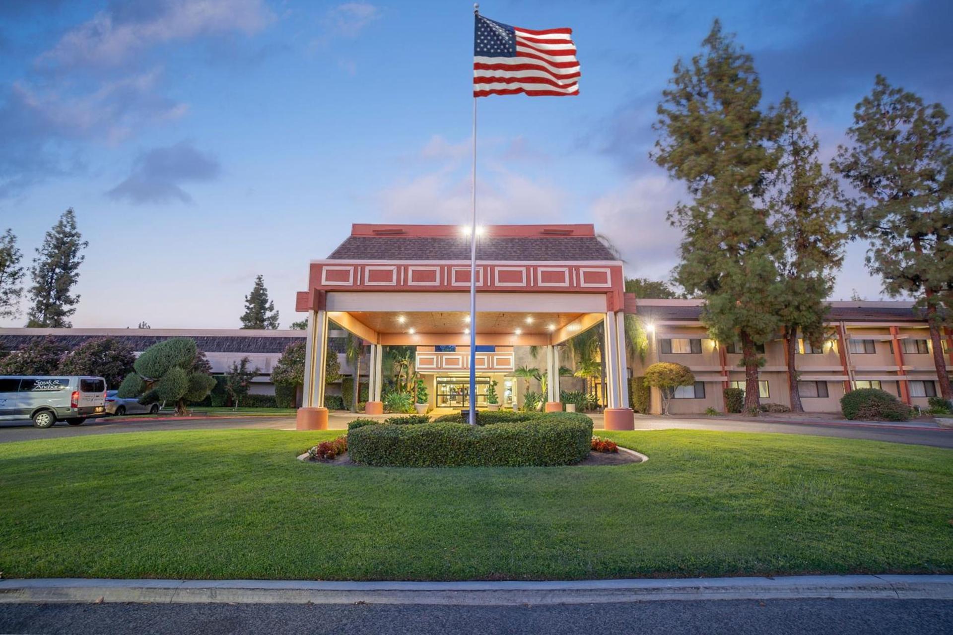 Piccadilly Inn Airport — hotel in Fresno