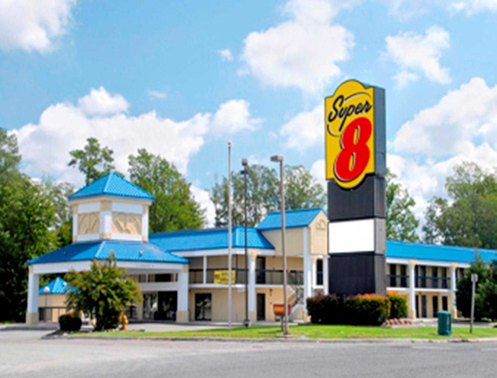 Super 8 by Wyndham Ruther Glen Kings Dominion Area — hotel in Ruther Glen