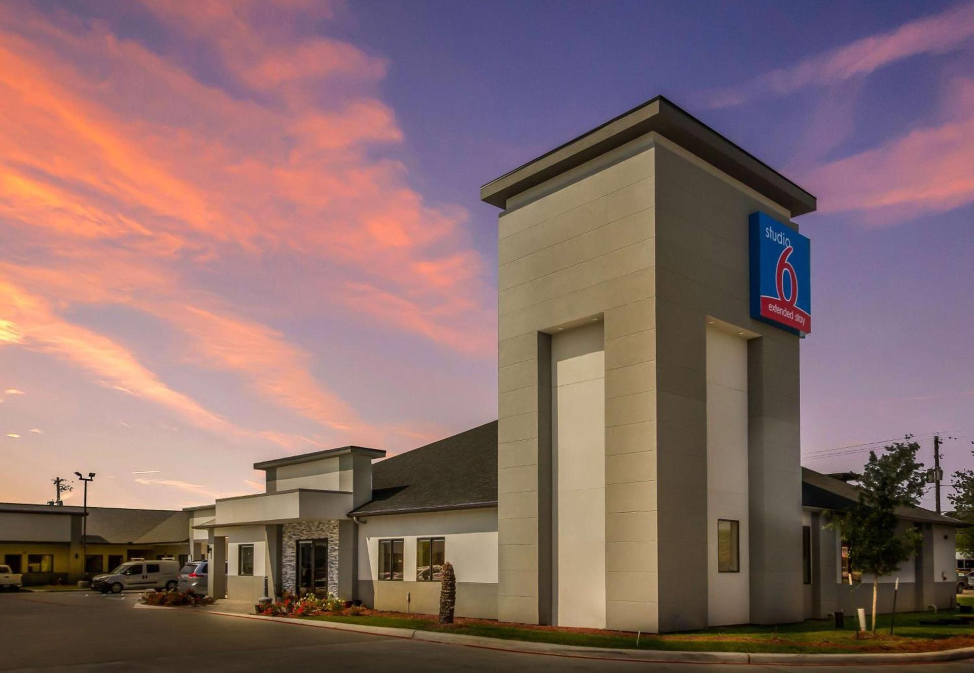 Studio 6 Deer Park, Tx — hotel in Deer Park