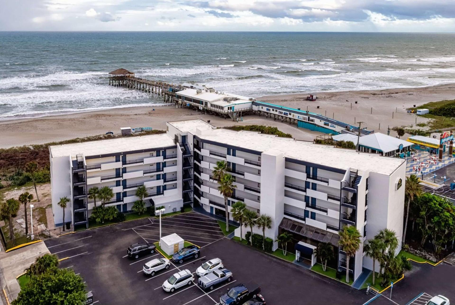 La Quinta by Wyndham Cocoa Beach Oceanfront — hotel in Cocoa Beach