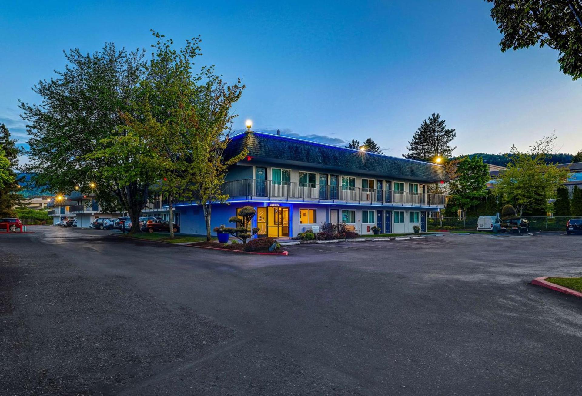 Motel 6-Issaquah, WA - Seattle - East — hotel in Issaquah