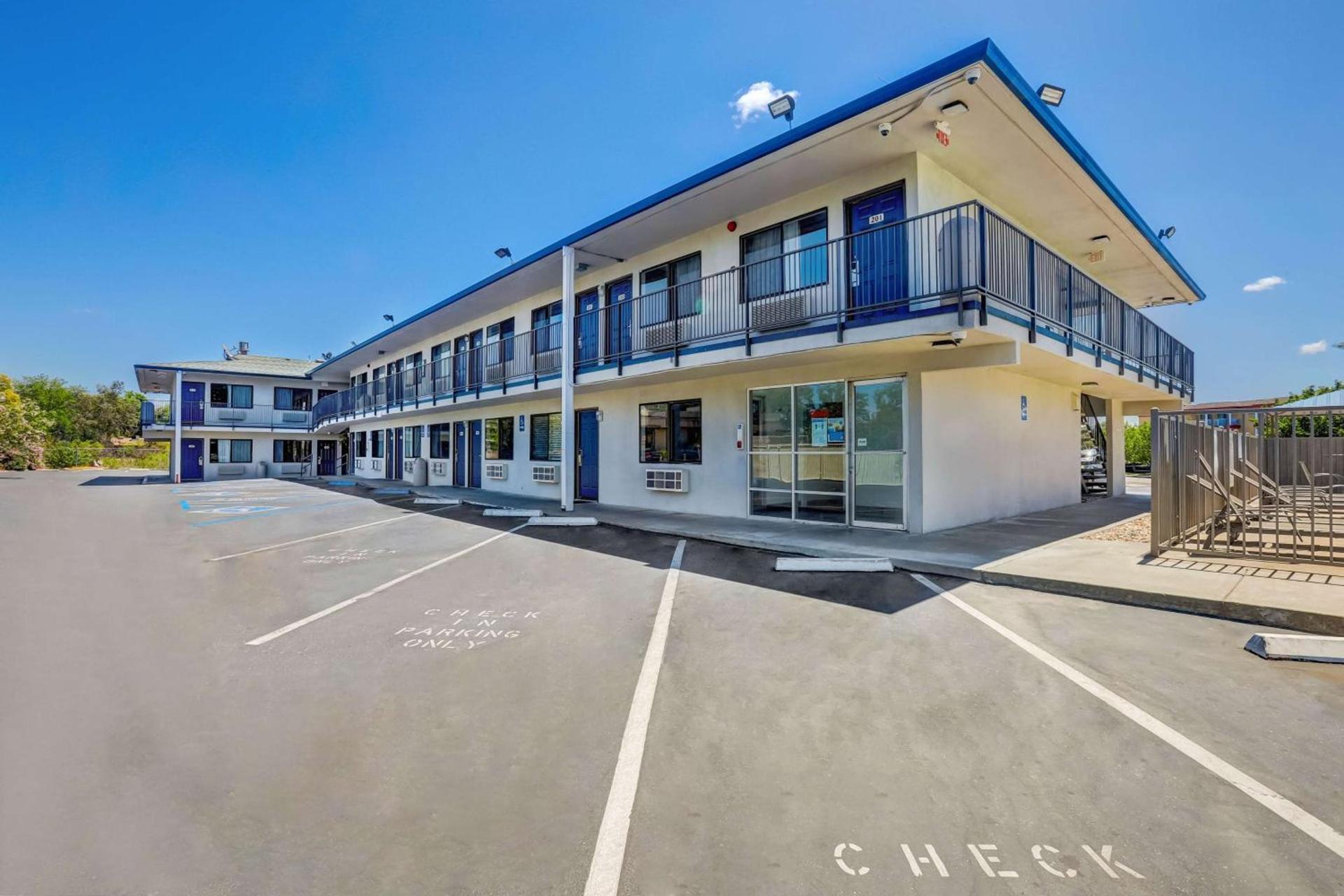 Motel 6-Red Bluff, CA — hotel in Red Bluff