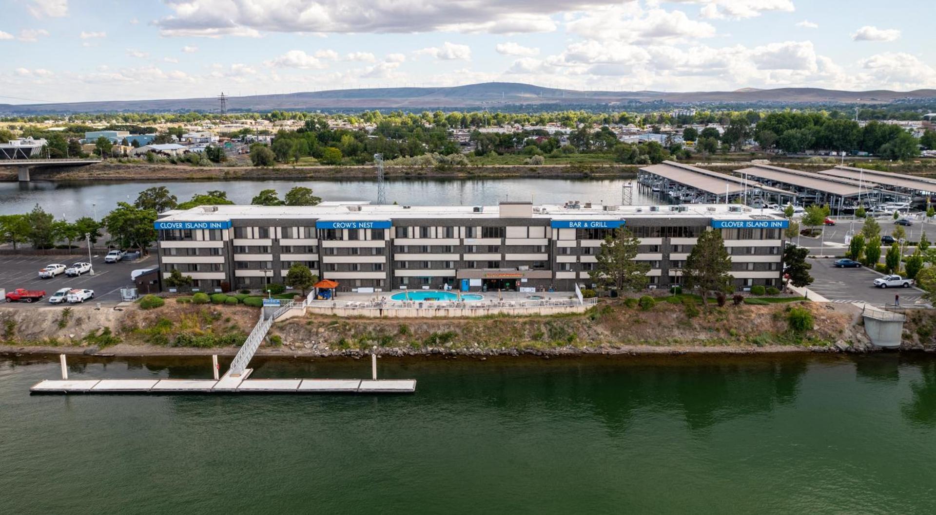 Clover Island Inn — hotel in Kennewick